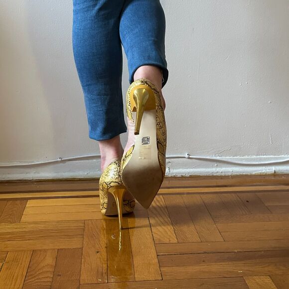 Bakers Allison Yellow Gold D'Orsay Heels 11US - Picture 5 of 7